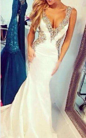 Chic Crystals Mermaid Open Back Prom Dress V-neck Sweep Train