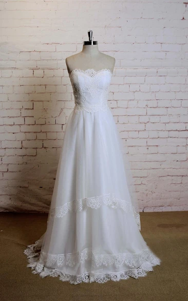 Sweetheart A-Line Tulle Wedding Dress With Lace Edging