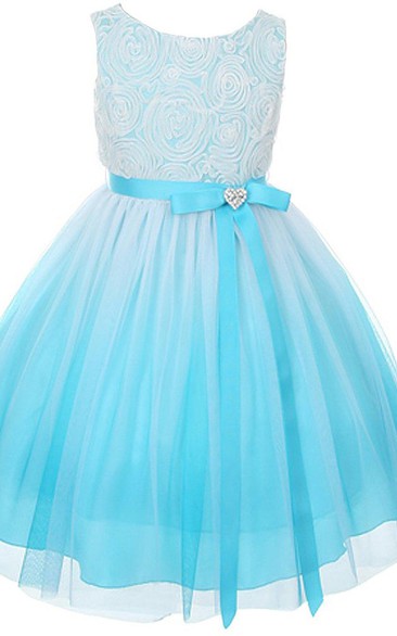 Sleeveless A-line Tulle Dress With Pleats and Bow
