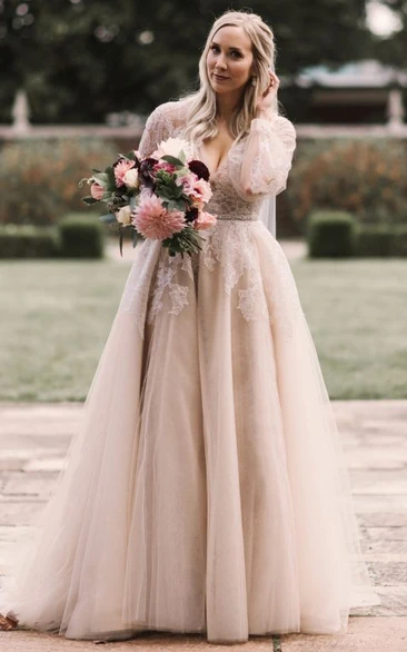 Modest Floral Plus Size Boho A-Line Long Sleeve Wedding Dress Elegant Ethereal Beach Country Floor Bridal Gown with Appliques