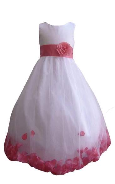 Sleeveless A-line Tulle Dress With Petals