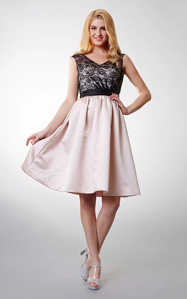 Enchanting Country Lace Short Dress with Sash Belt