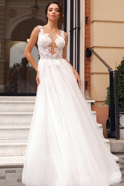 Bohemian Tulle And Lace Scalloped A Line Sweep Train Wedding Dress With ...