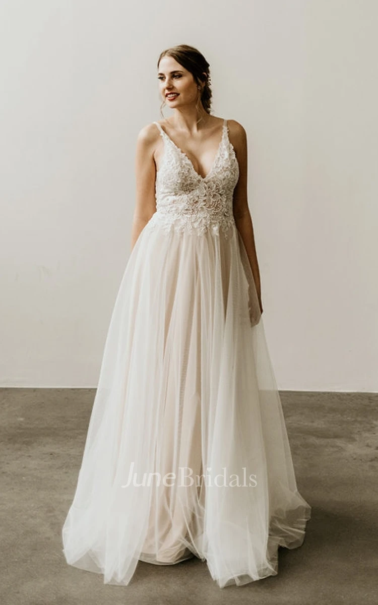 A-line Spaghetti Straps Elegant V-Neck Deep V-Back Romantic Tulle Lace Applique Wedding Dress