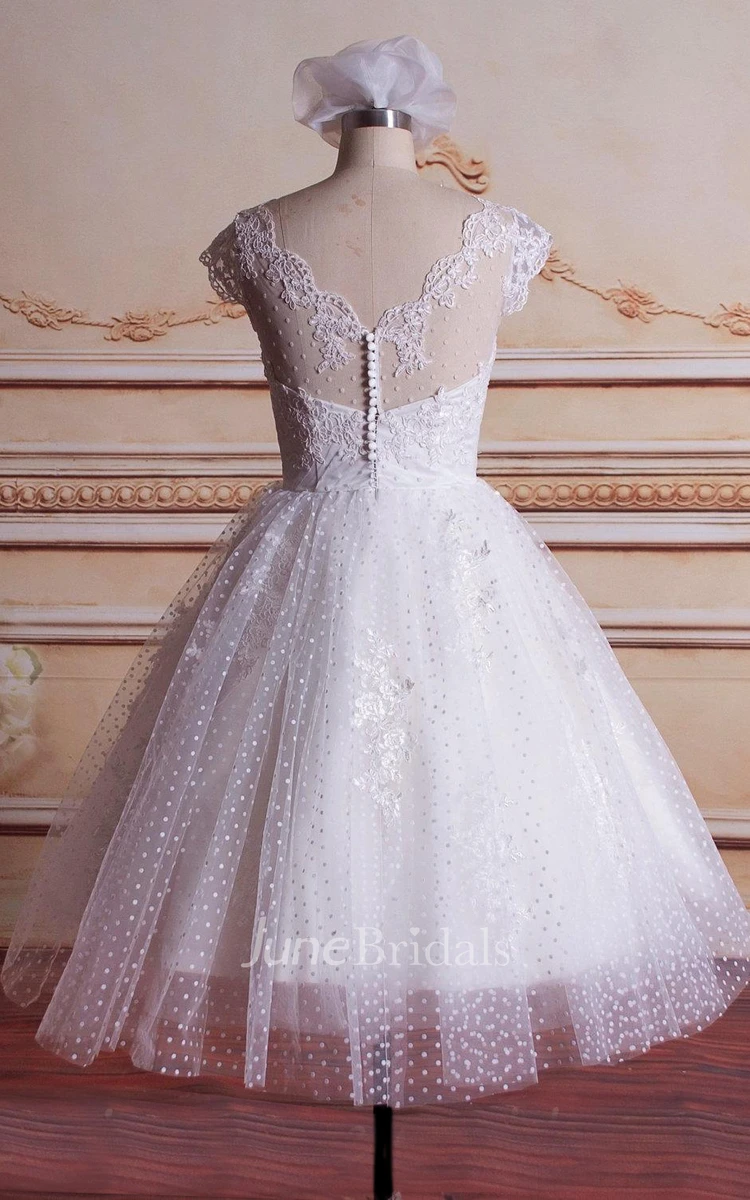 Knee-Length Lace Wedding Dress with Appliques, Vintage Bridal Gown for  Reception