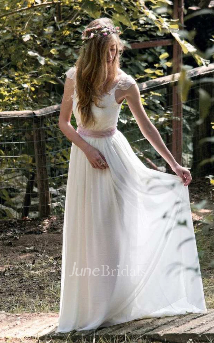 Sleeveless Pleated Long Dress With Appliques And Bow