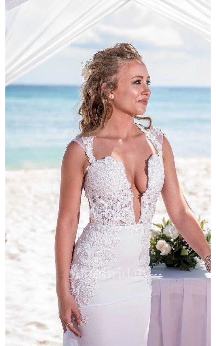 Modern Deep V-neck Mermaid Wedding Dress With Lace Appliques