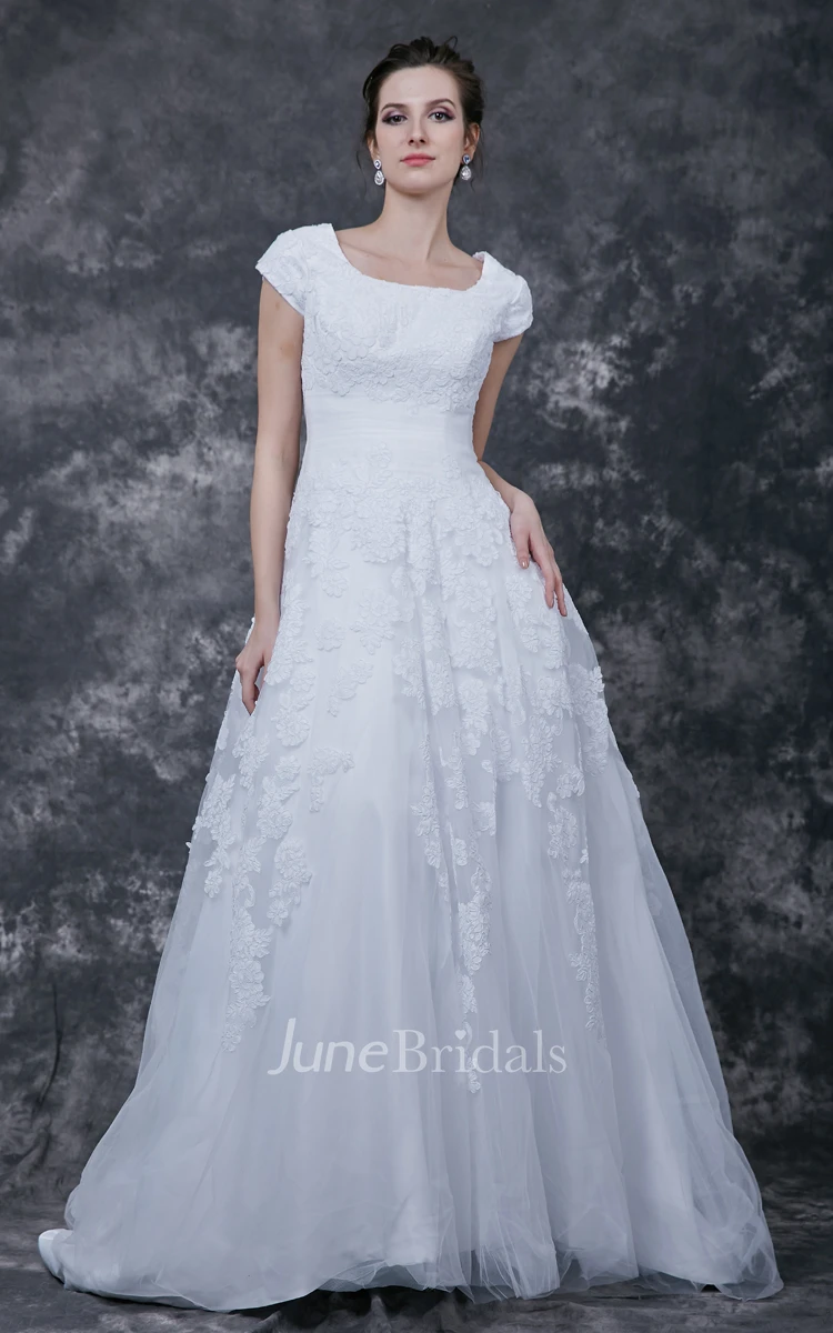 Vintage Style Modest Bridesmaid Dress With Court Train