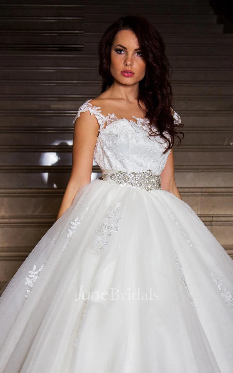 Tulle Lace Taffeta Weddig Dress With Illusion Button