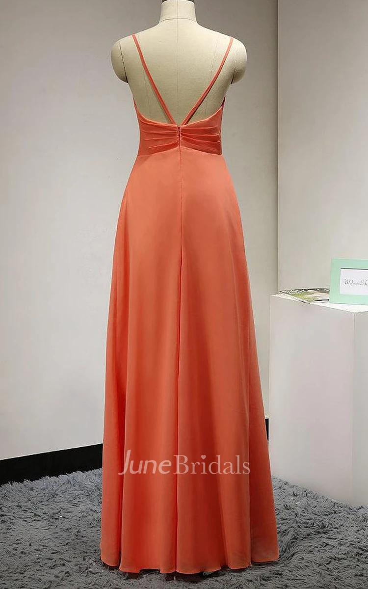 Sleeveless Floor-length Dress With Spaghetti Straps and Flowers