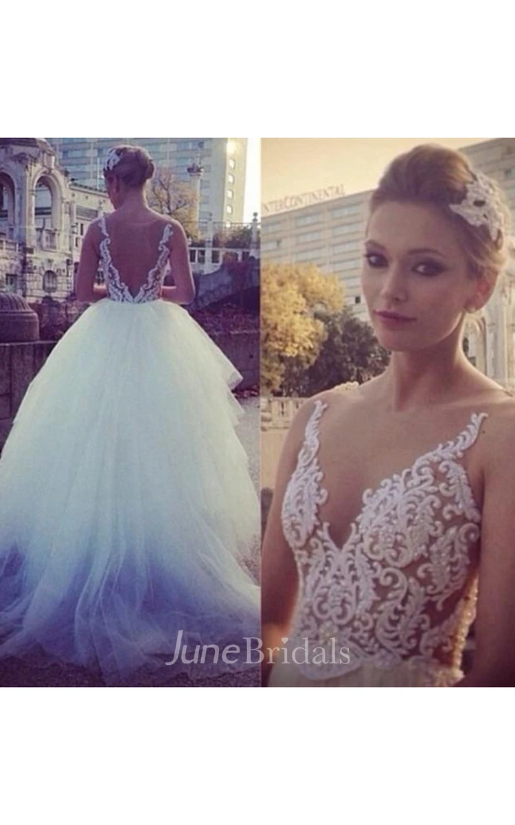 Chic Pearls Appliques Princess Wedding Dress Tulle Court Train