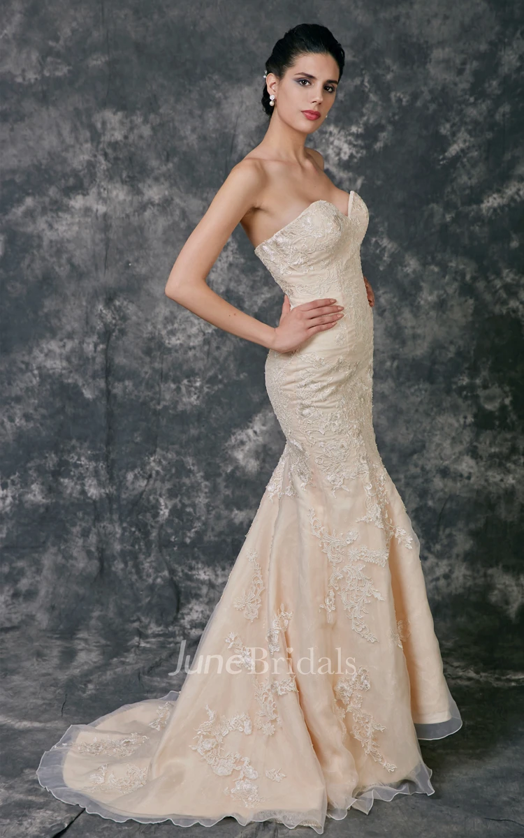 Lace Sweetheart Mermaid Gown With Removable Cap Sleeves