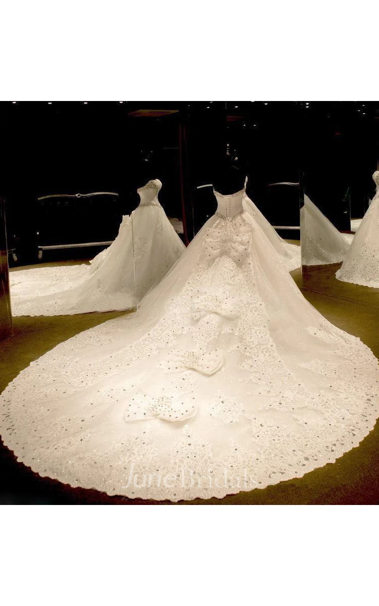 Luxurious Sweetheart Ball Gown Wedding Dress Crystal Beadings Long Train
