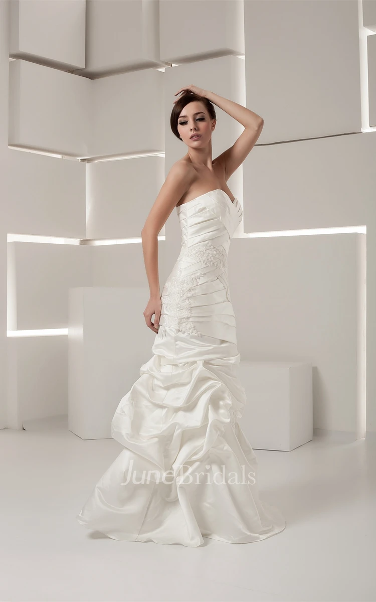 Sweetheart Criss-Cross Pick-Up Gown with Ruching and Appliques