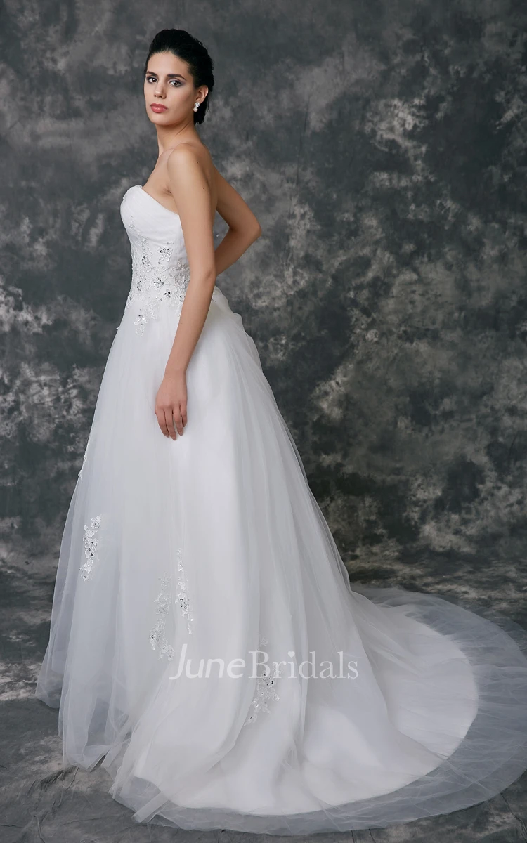A-Line Sweetheart Strapless Tulle Dress With Beaded Lace Appliques
