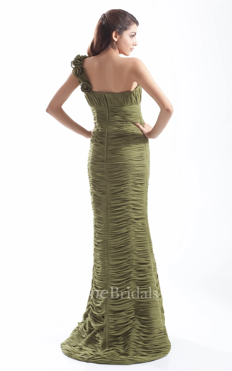 one-shoulder sheath mermaid dress with overall ruched design and flower