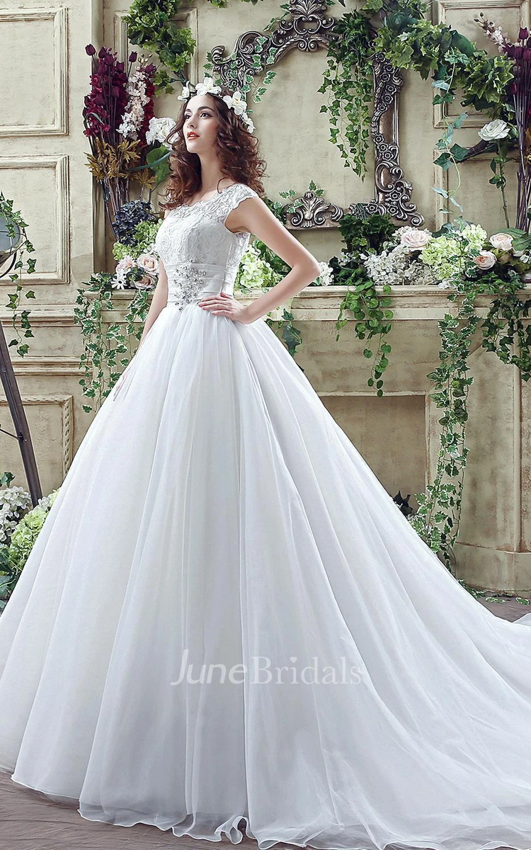 Elegant Illusion Lace Beadings Wedding Dress Cap Sleeve Zipper