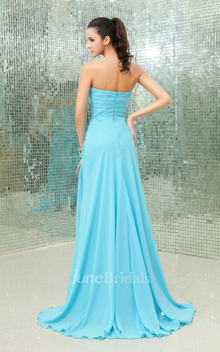 Detailed Sweetheart Sleeveless Crystal Chic Gown With Side Split