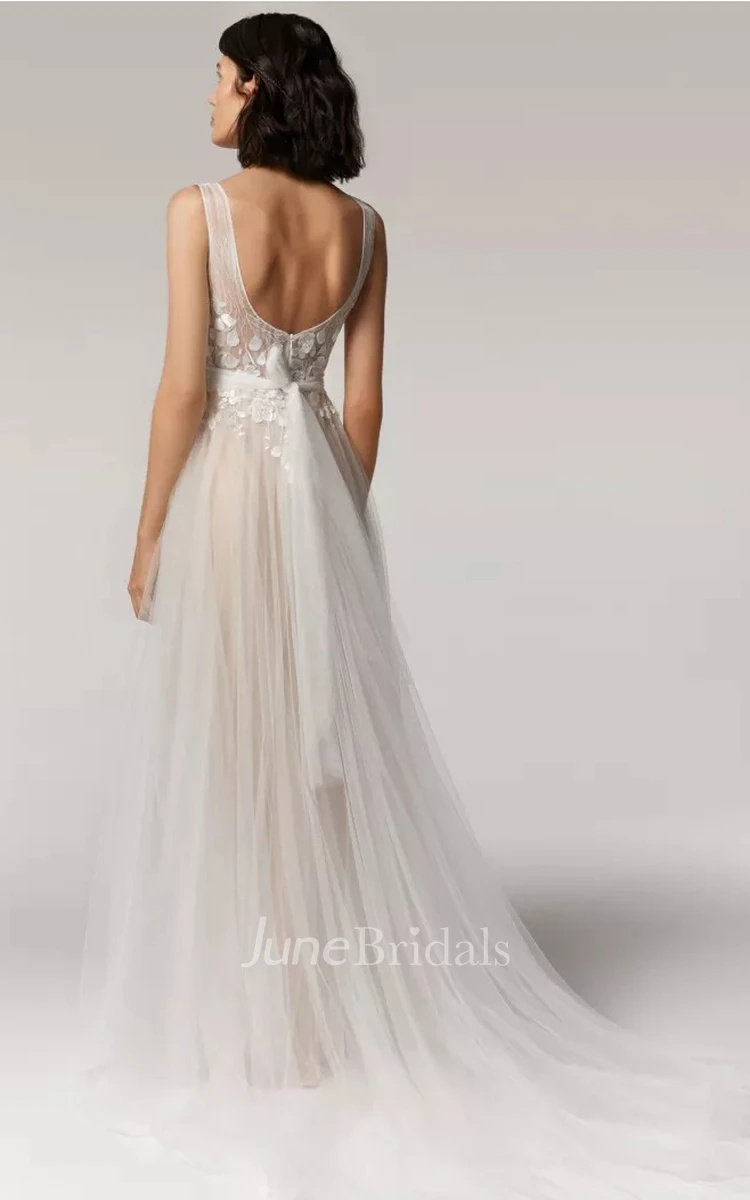 Romantic A Line Scoop Neckline Tulle Open back Wedding Dress with Appliques