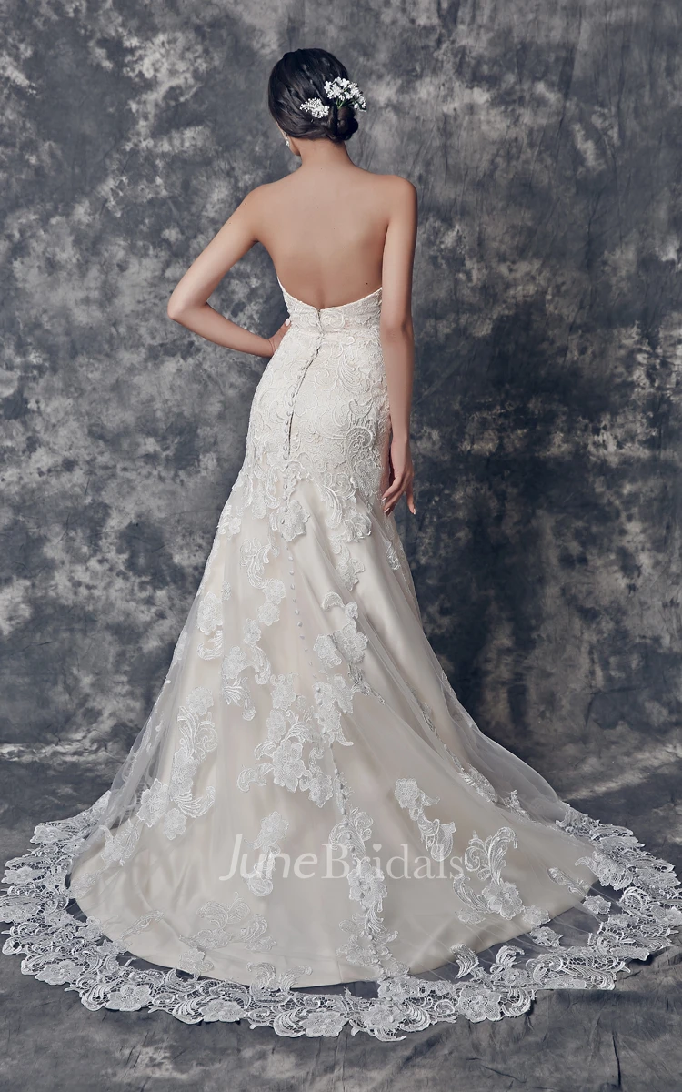 Sweetheart Fit and Flare Lace Wedding Dress