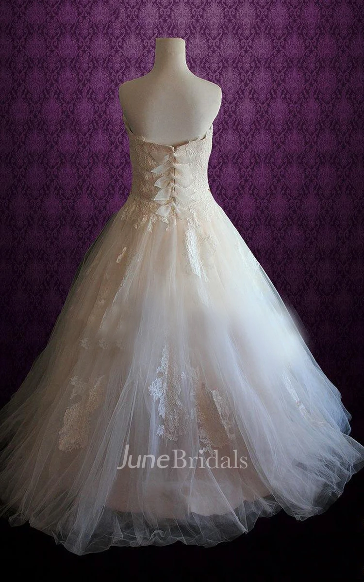 Sleeveless Tulle Wedding Dress With Sash And Appliques