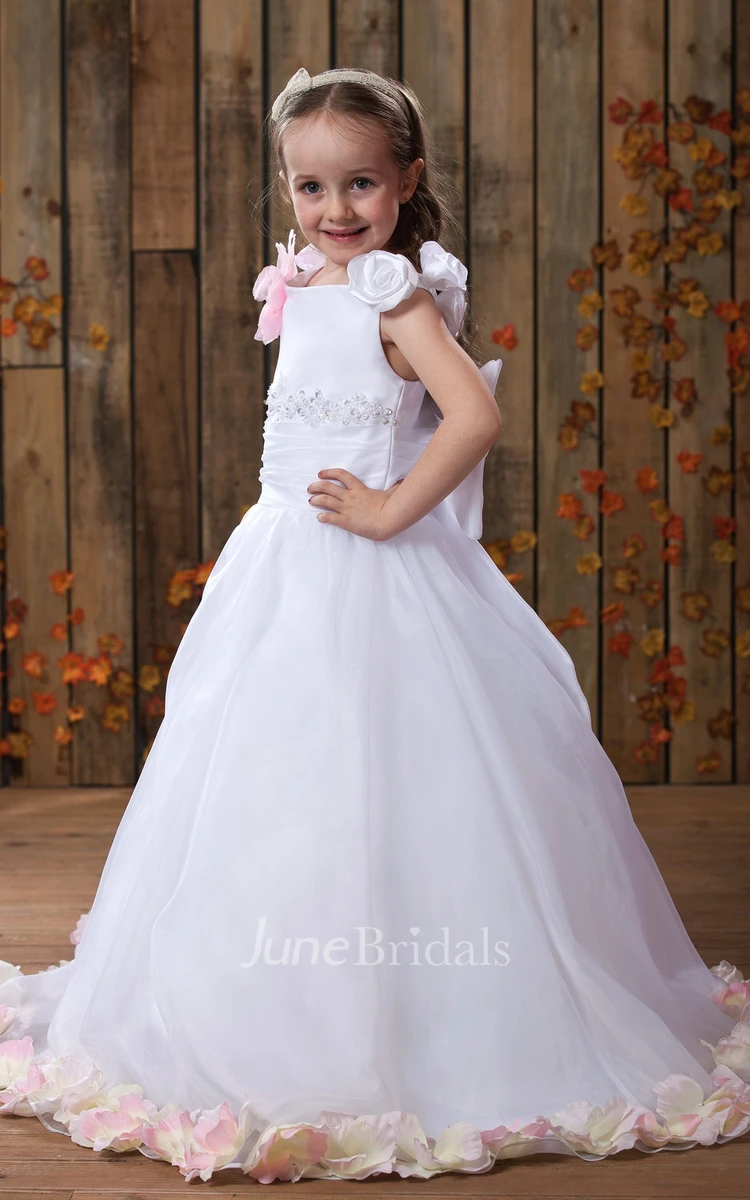 Bateau-Neck Ruched A-Line Flower Girl Dress With Appliques