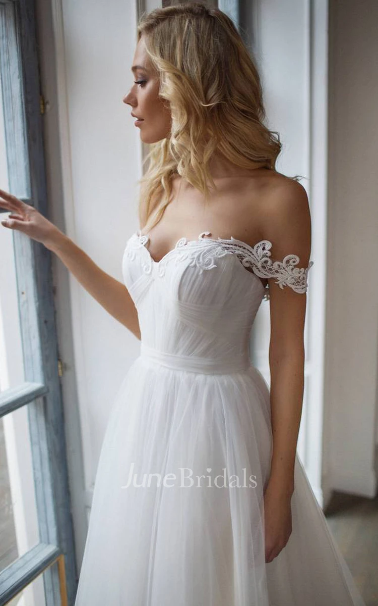 Casual A Line Tulle Off-the-shoulder Sweetheart Sleeveless Wedding Dress with Lace