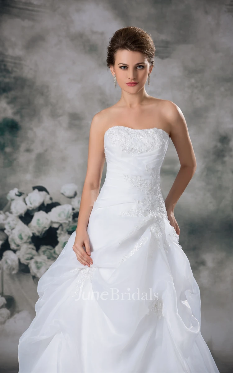 strapless pick-up ball lace gown with court train and appliques