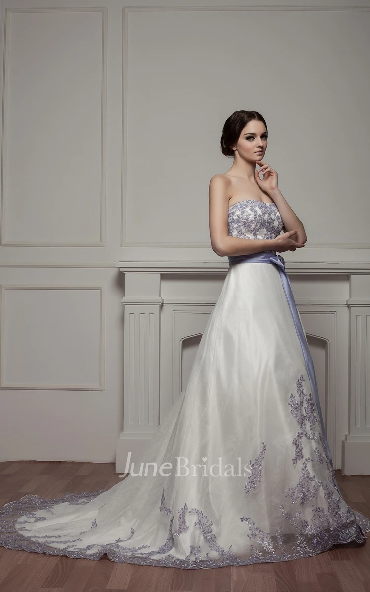 Sweetheart Appliqued A-Line Gown with Ribbon and Court Train