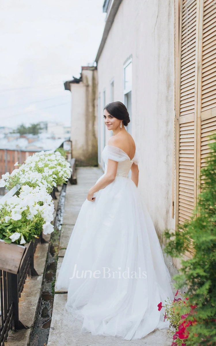 Off-The-Shoulder Tulle Ball Gown Floor-Length Dress