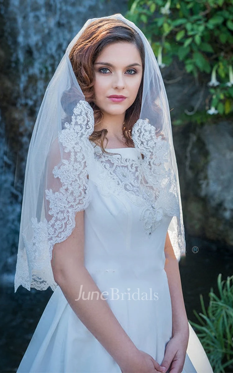 Elbow bridal veil, short wedding veil, lace bridal veil, floral wedding veil, lace veil, simple bridal veil, buy waist veil