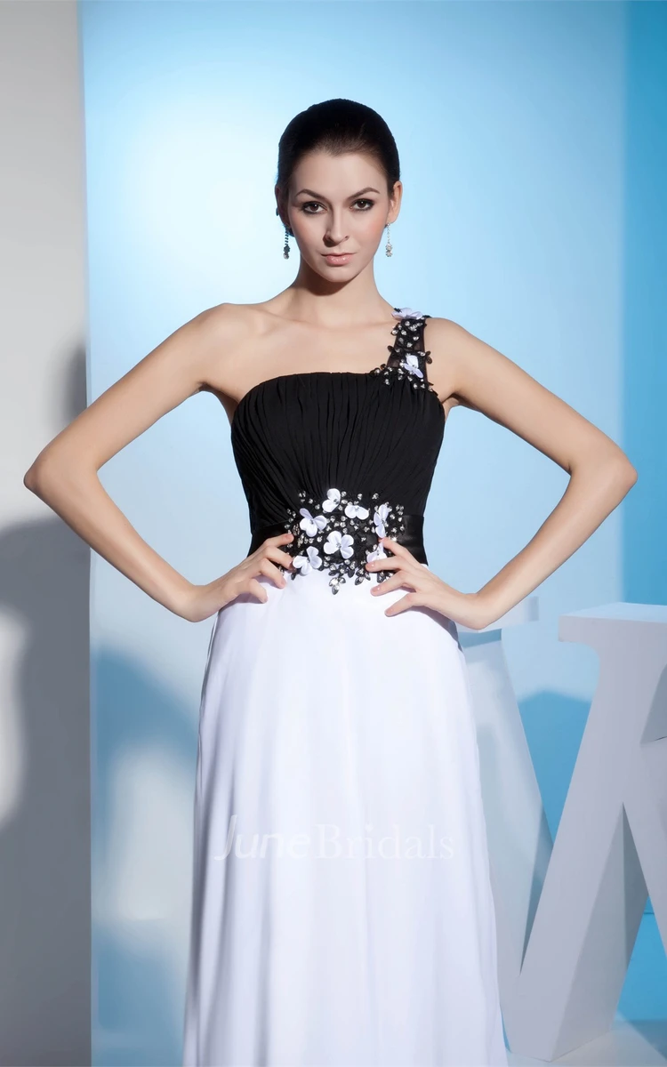 Black-And-White Floor-Length One-Shoulder Appliqued Waist and Dress With Ruching