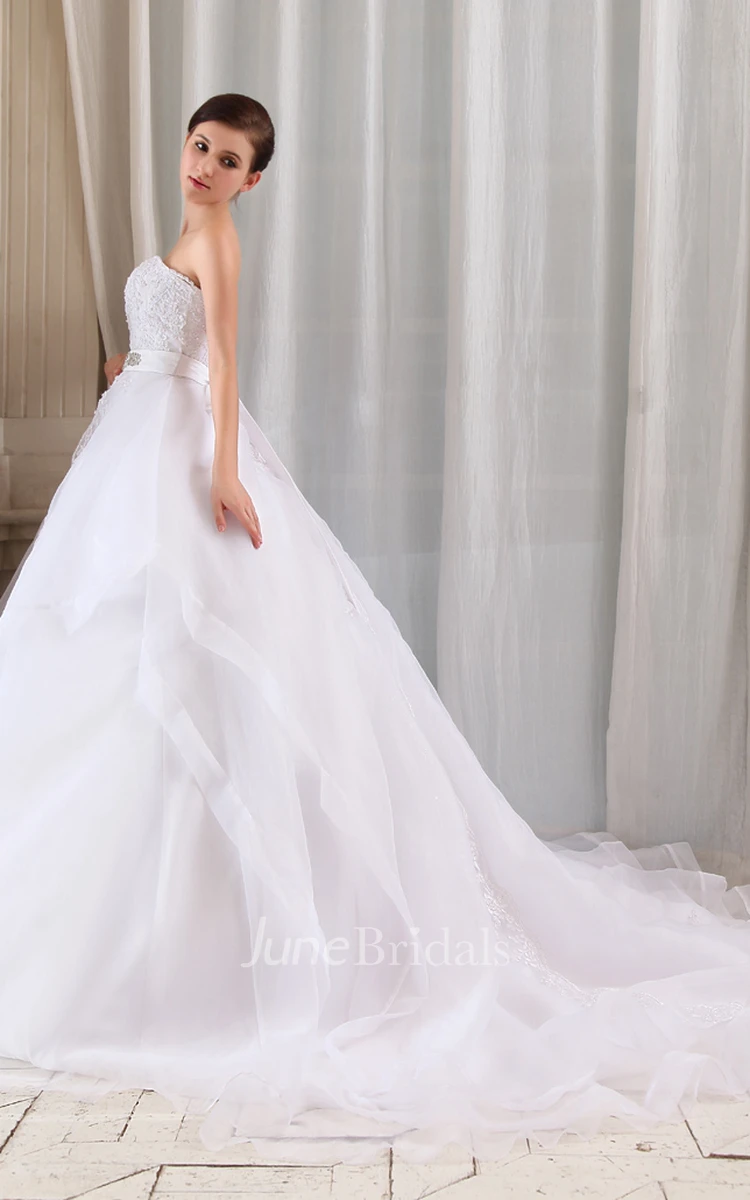 Lovely Organza A-Line Princess Ball Gown With Laced Top
