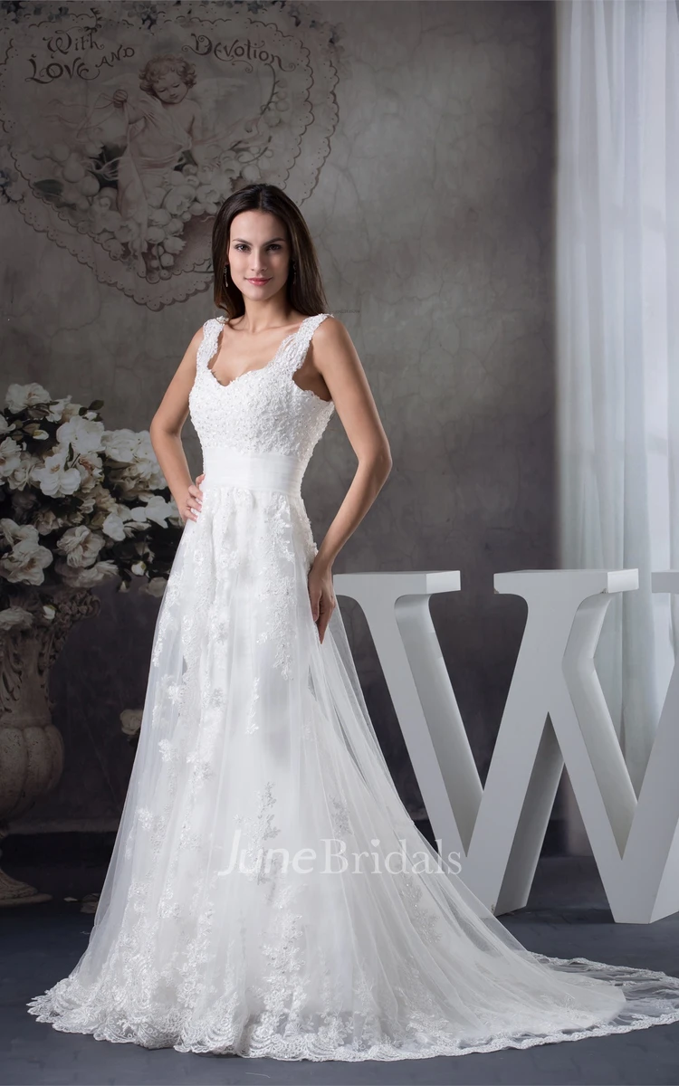 Scoop-Neckline Sleeveless A-Line Lace Gown with Appliques Cinched Waistband