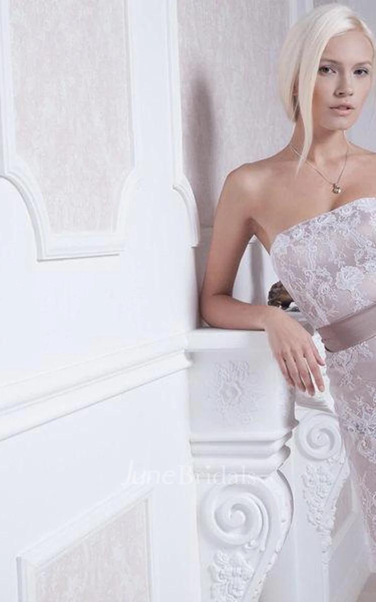 Fitted Style Lace Strapless Short Lace Wedding Dress
