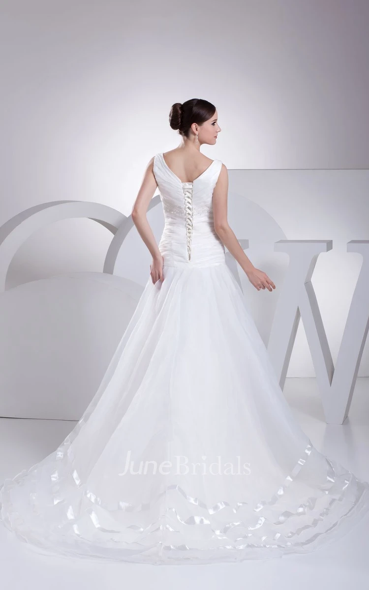 Enchanting Caped-Sleeve Ruched A-Line Dress With Tulle Overlay