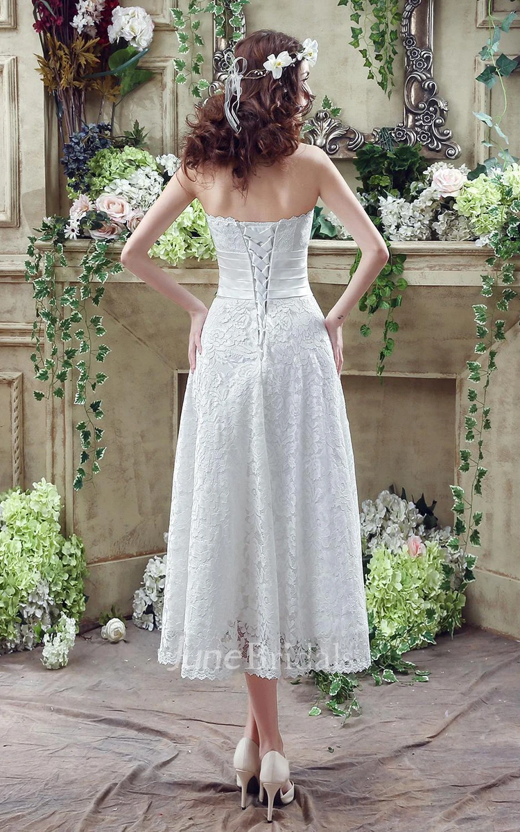 Delicate Lace Flower Strapless Wedding Dress A-line Sleeveless Lace-up