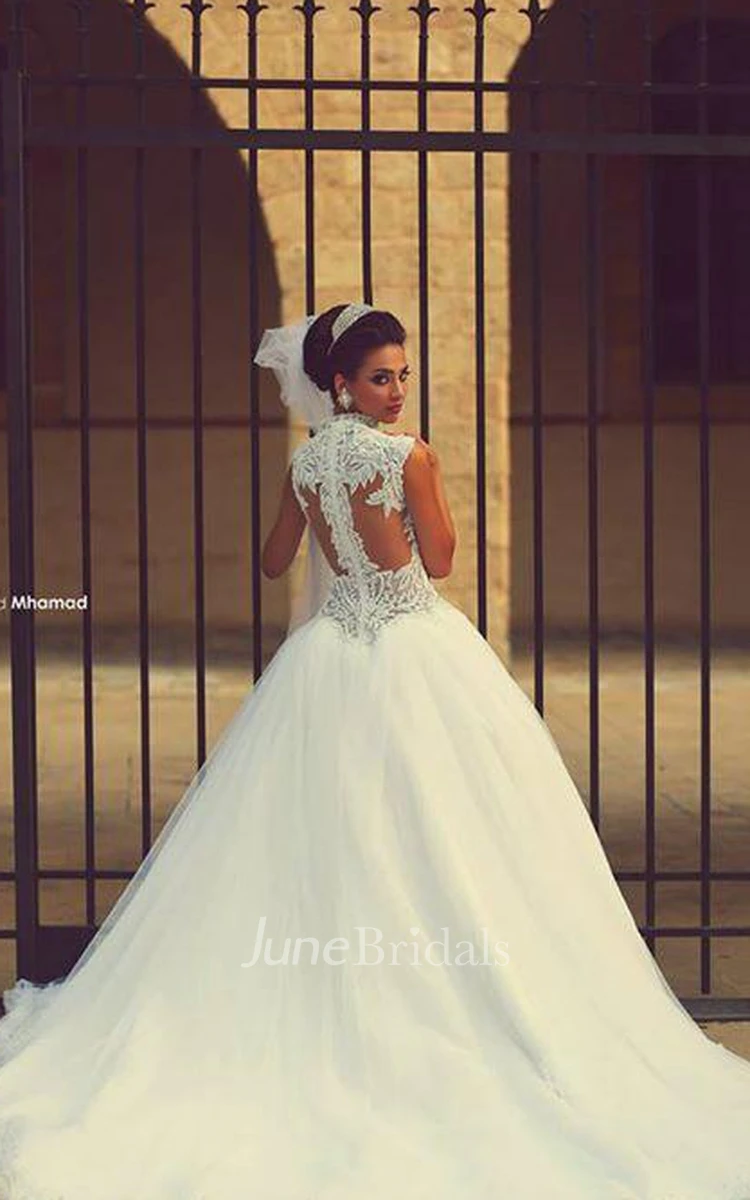 Gorgeous Cap Sleeve Tulle Lace Wedding Dress With Train