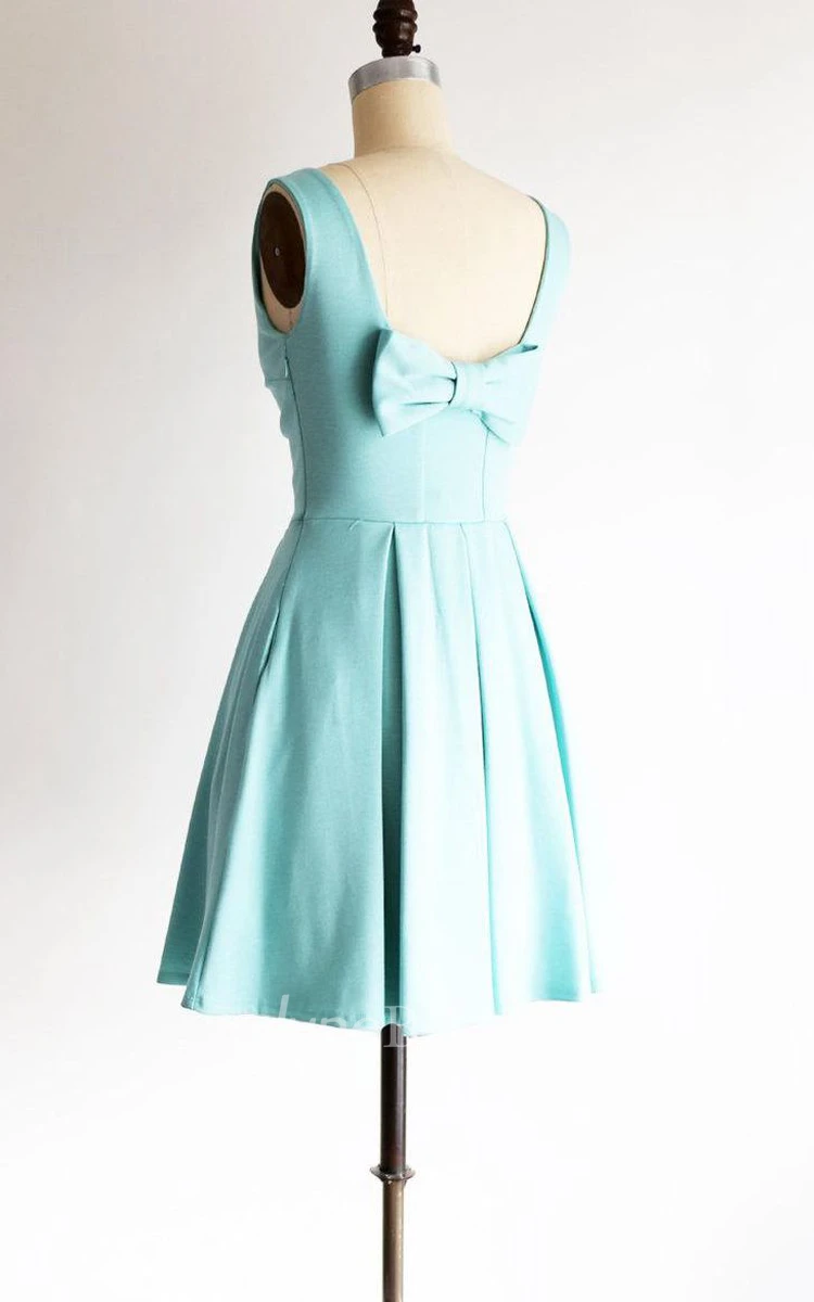 Vintage Pleated Open Back Dress With Bow