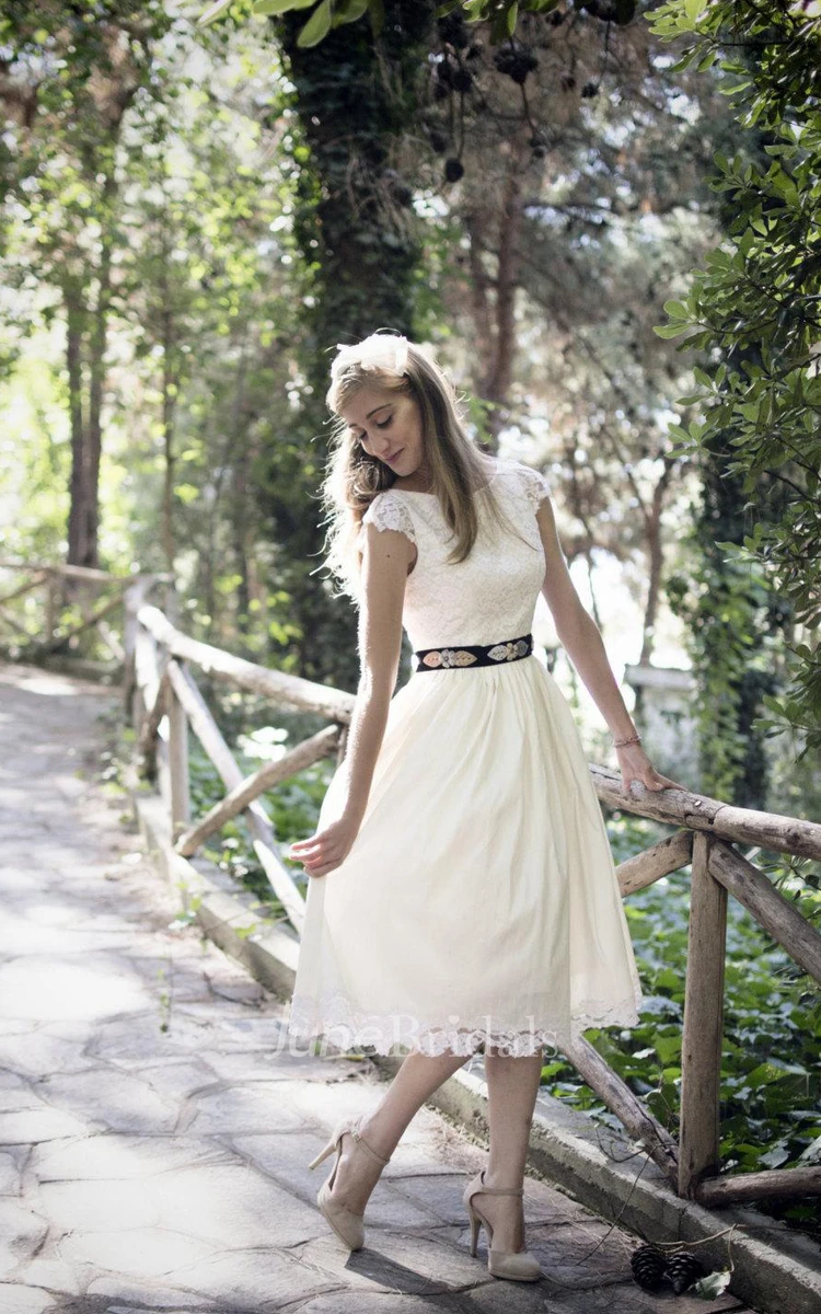 Short Sleeve Tea-Length Lace Wedding Dress and Retro Department Bridal Feather Blue Headdress