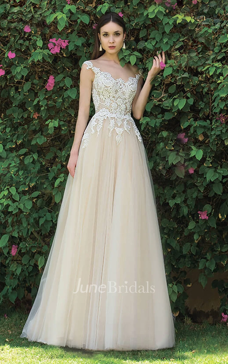 Elegant Tulle and Lace Sleeveless Floor length Bridal Gown with Applique and Pleats