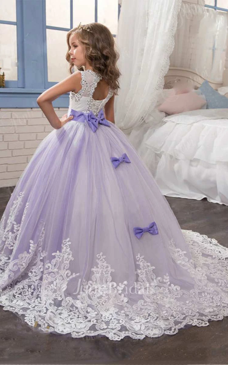 Sleeveless Scoop Neck Lace Ball Gown With Beading