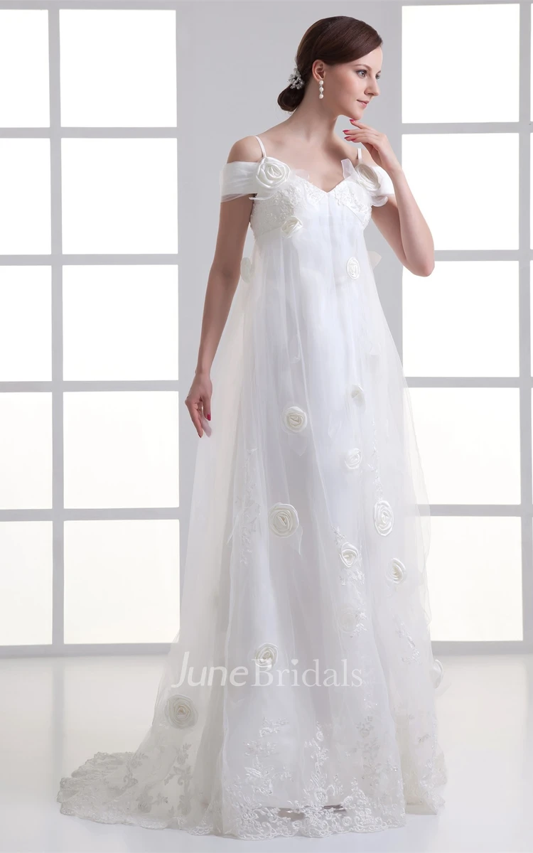 spaghetti-strap a-line tule dress with appliques and flower