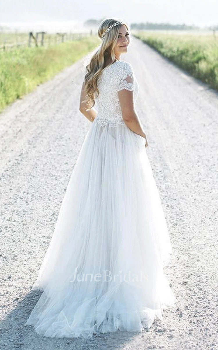  Bohemian Lace Appliques Tulle A-line Wedding Dress With Ruching And Short Sleeve