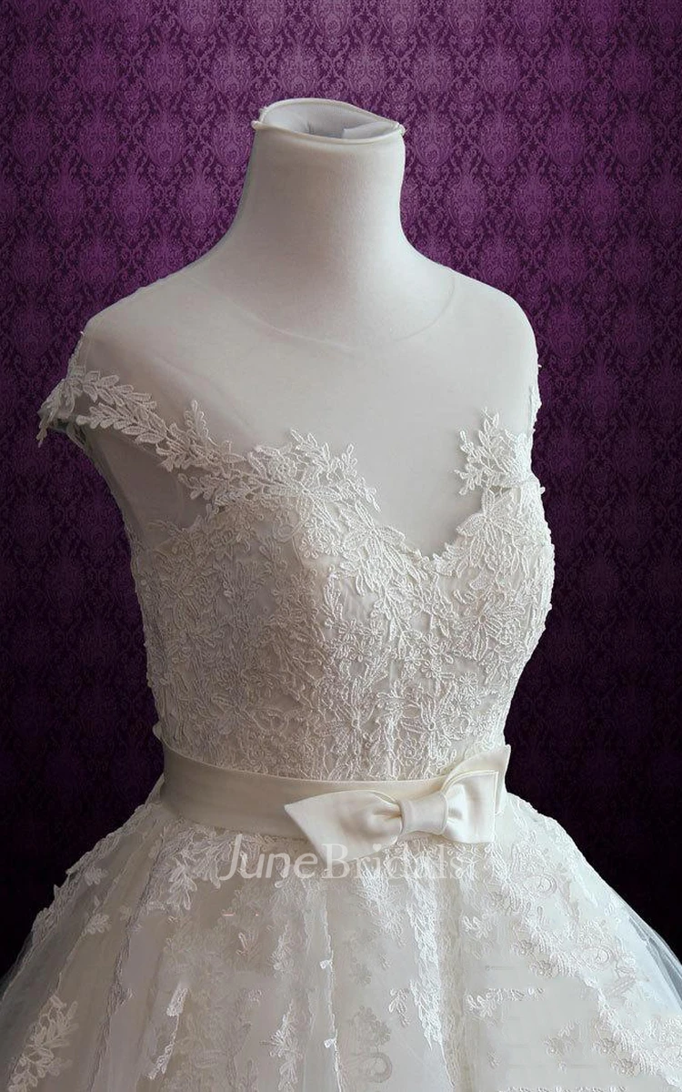 Jewel Neck Lace Bodice Short Dress With Sash And Appliques