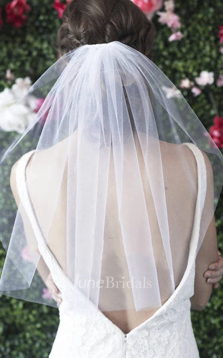 Simple Short Single Layer Wedding Veil With Hair Comb